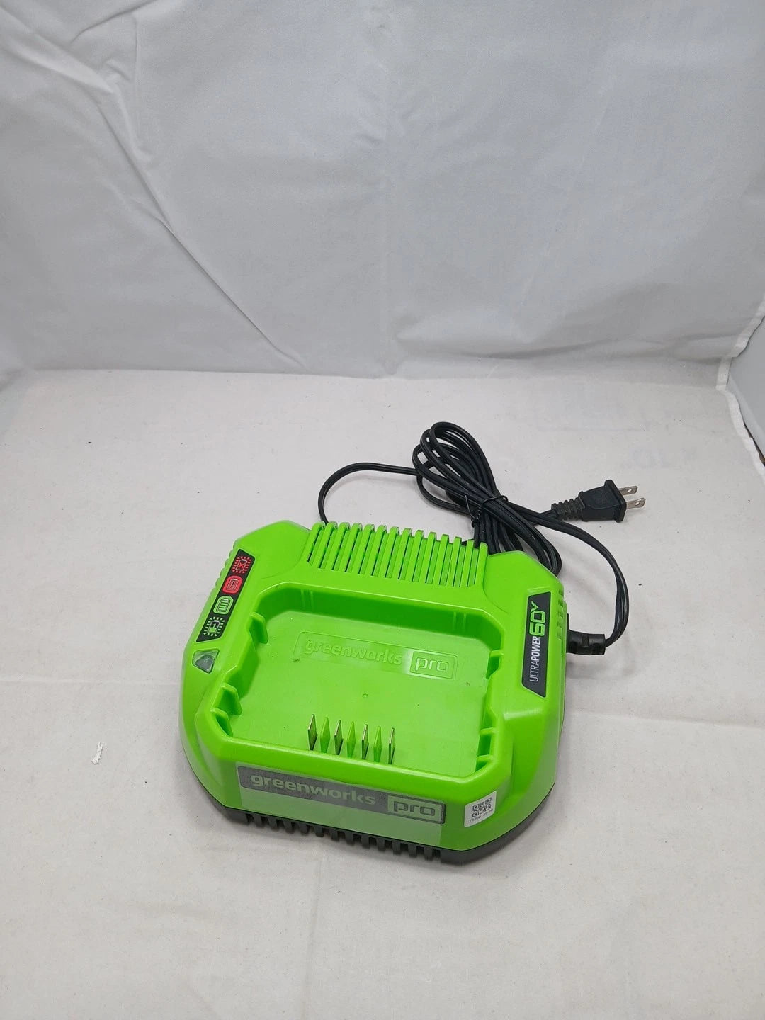 Greenworks Pro 60v Ultrapower Lithium Battery Charger Model CAC801, New Open Box