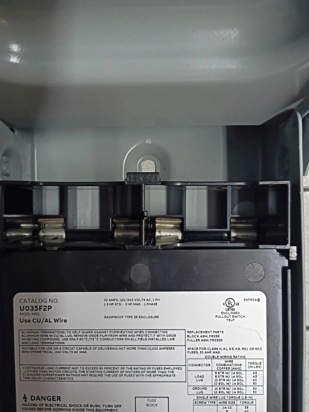 Midwest U035F2P Electric Products 30-Amp 120/240V Fused AC Disconnect OB READ
