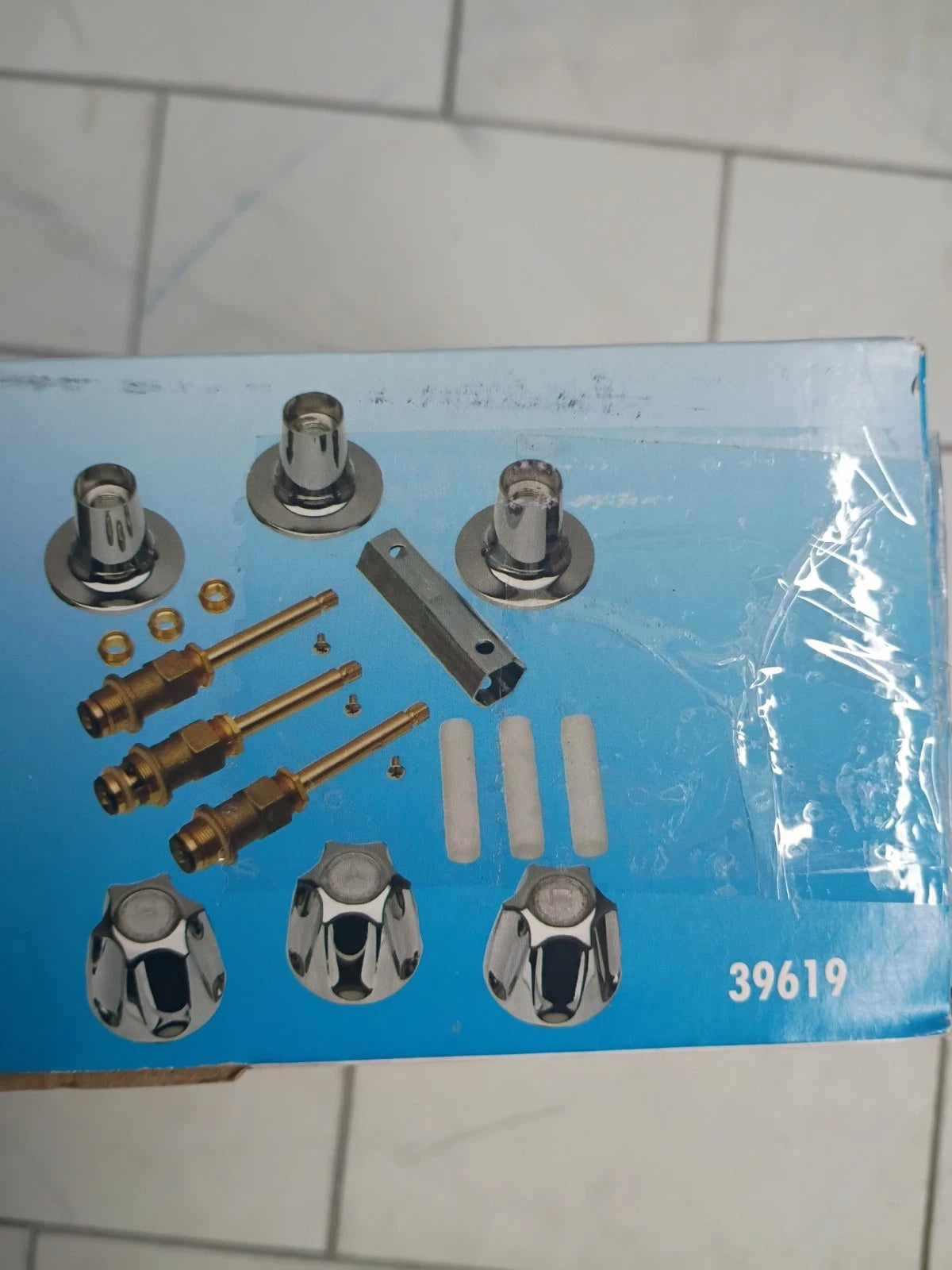 (1) PK Danco 39619Tub/Shower Remodeling Kit for Pfister - CHROME. Open Box