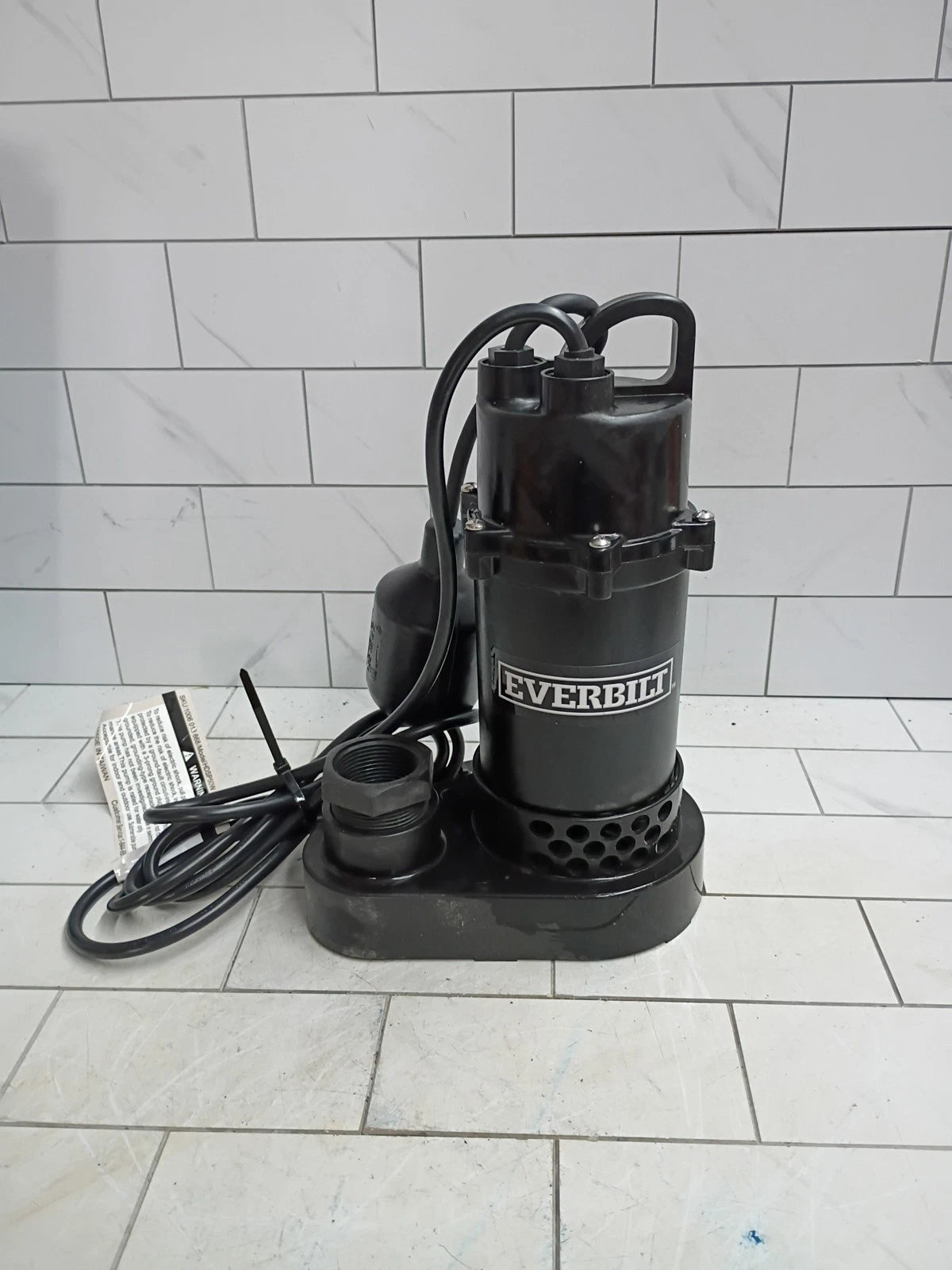 Everbilt HDSP50W 1/2 HP Submersible Aluminum Sump Pump with Tethered Switch OB