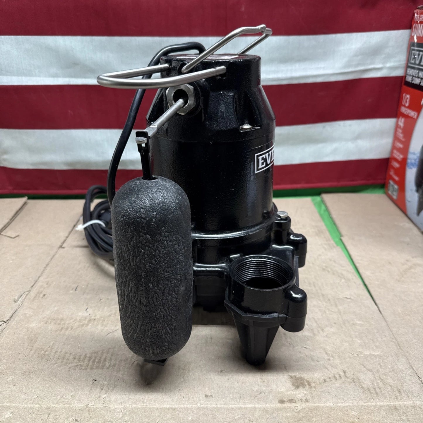 Everbilt 1/3 HP Cast Iron Submersible Sump Pump HDS30 NOB