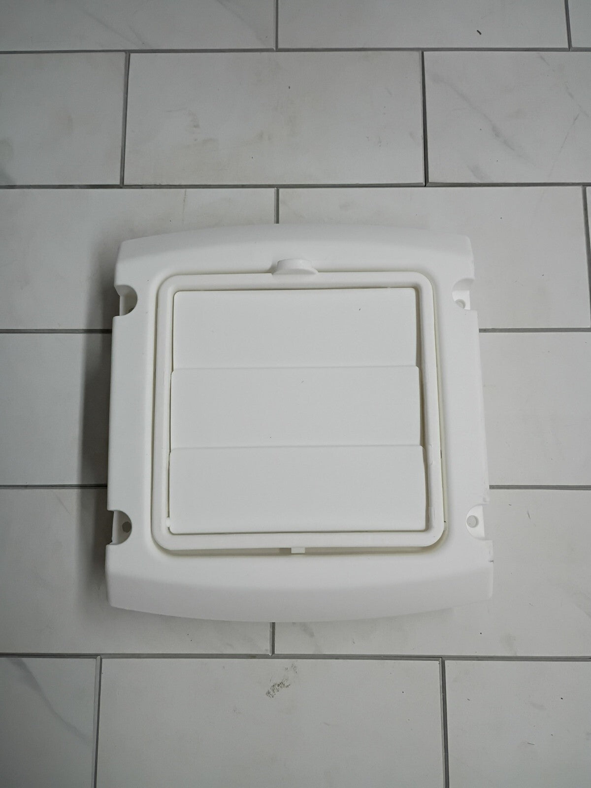 2pk Everbilt Easy Access 4" Vent Hood. BHLH4WHD White NEW Open Box 591-999