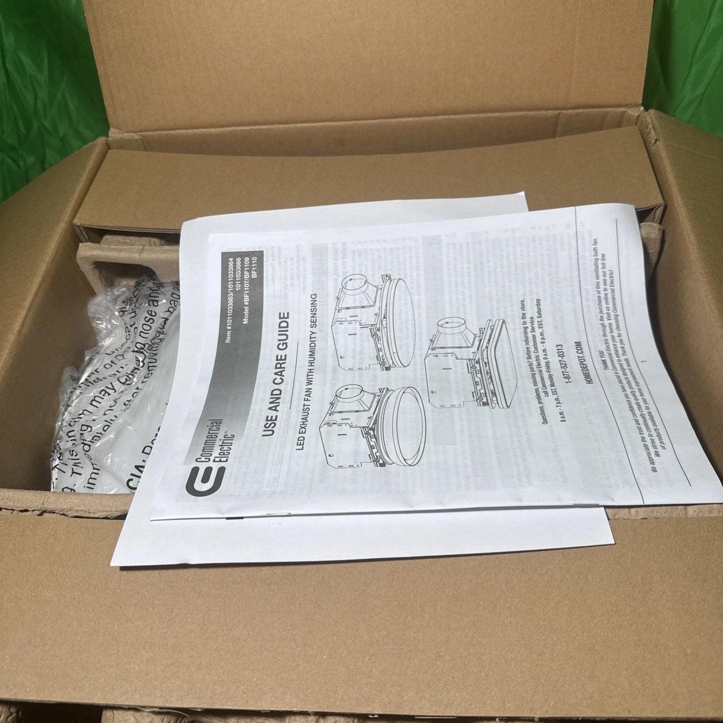 Commercial Electric 80/ 110 CFM Bath Exhaust Fan Light & Humidity Sensor BF1109
