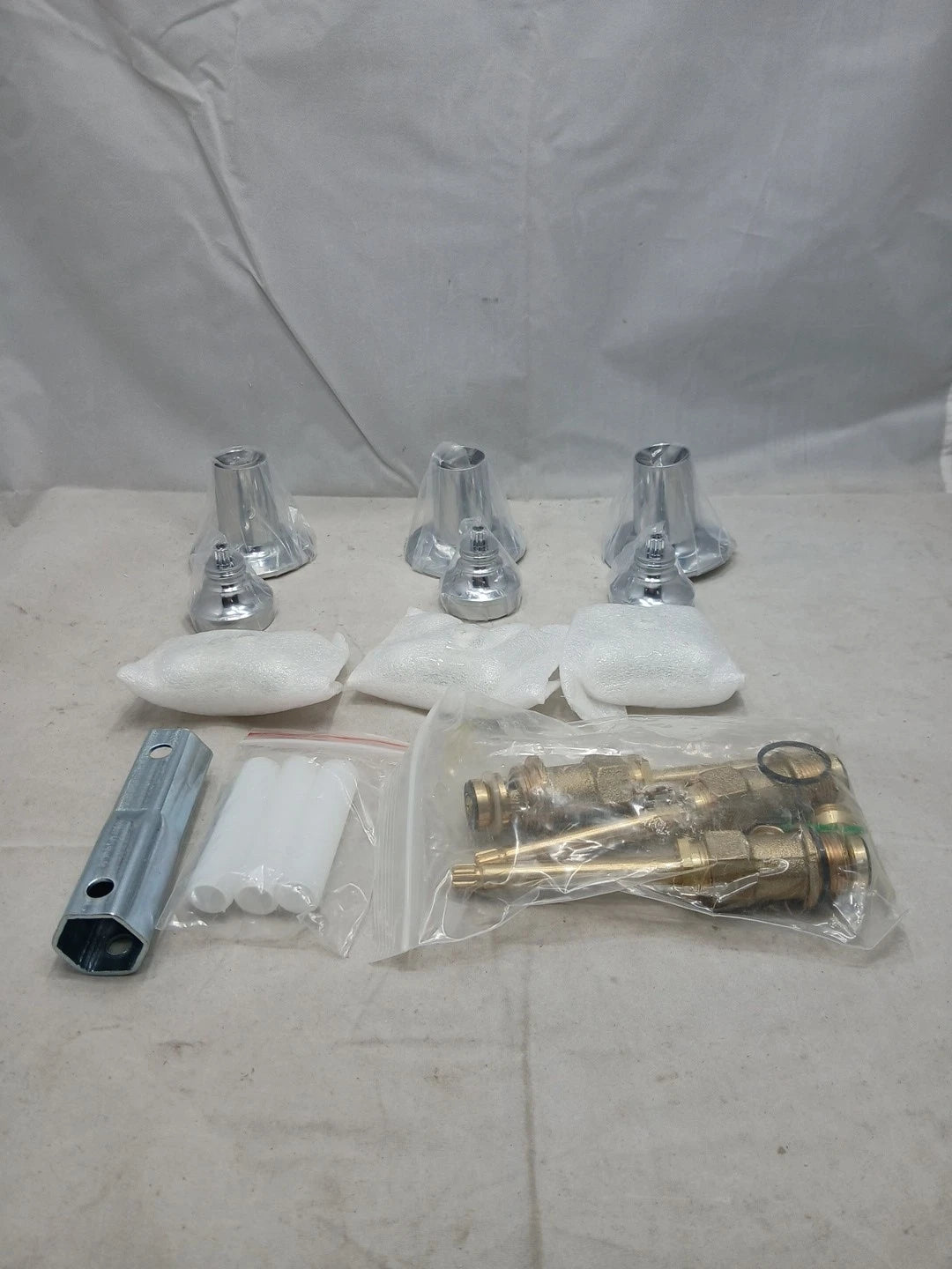 NEW Danco Tub/Shower Remodel Kit for Pfister - Porcelain Cross Arm - 39696 (ob)