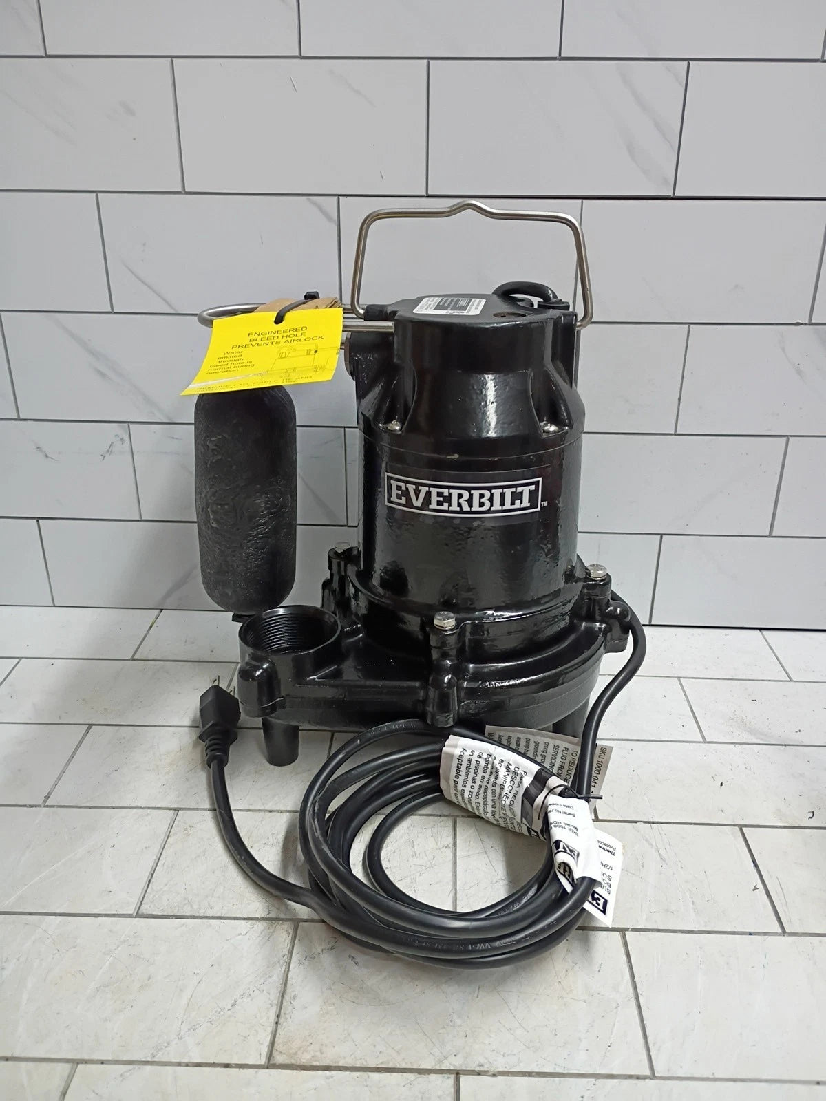 Everbilt HDS50 1/2 HP Cast Iron Submersible Sump Pump open box