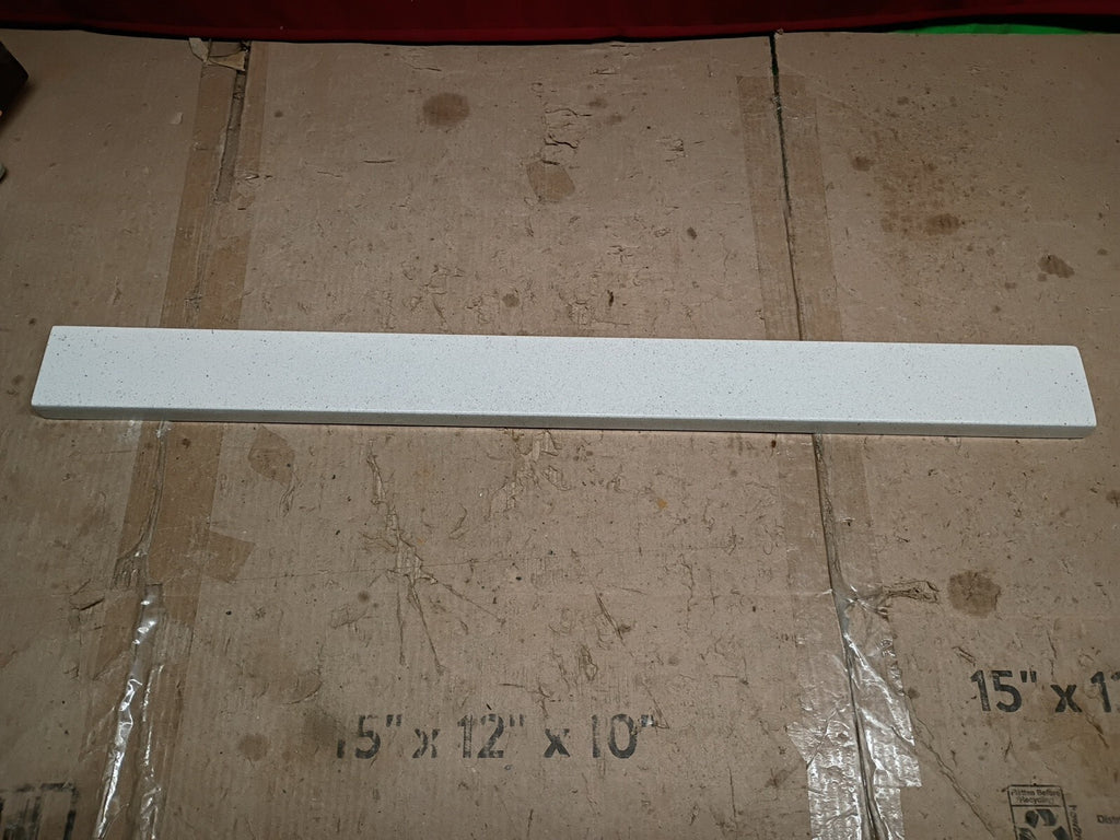 Glacier bay BSCP25-WH 25" Cultured Marble Vanity Backsplash in Colorpoint White