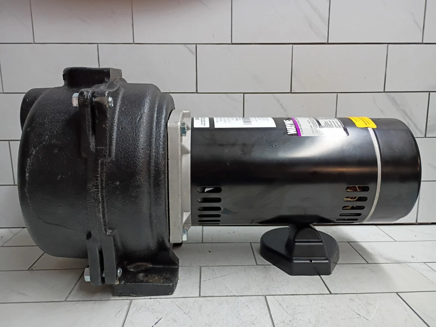 Wayne WLS150 1-1/2HP 230V Cast iron Lawn Irrigation Sprinkler pump New Open Box