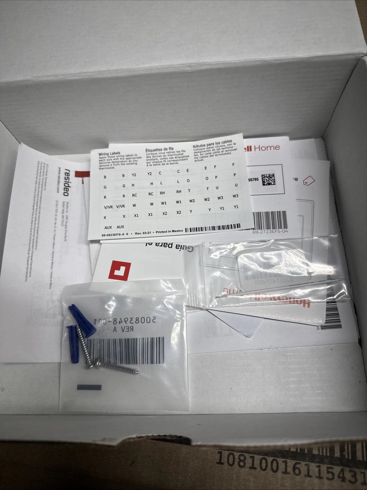 Honeywell Home RENEWRTH9585WF/U Smart Color Thermostat Silver