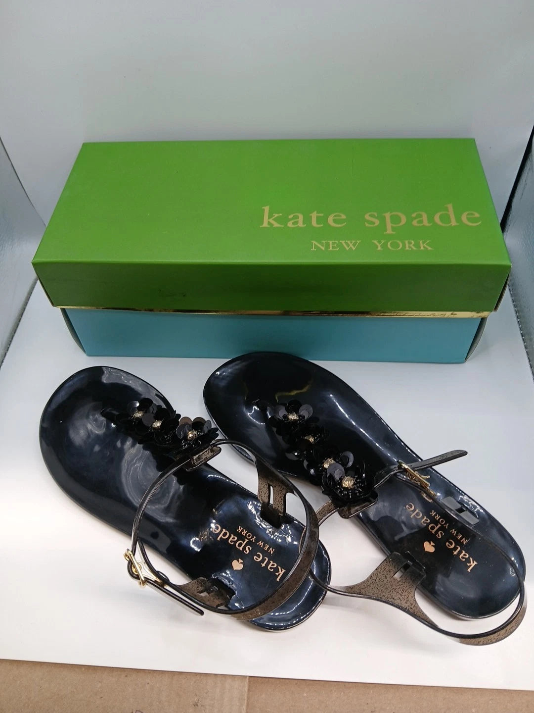 Kate Spade Black Sandals Women Size 6m Thong Style With Flower Detail
