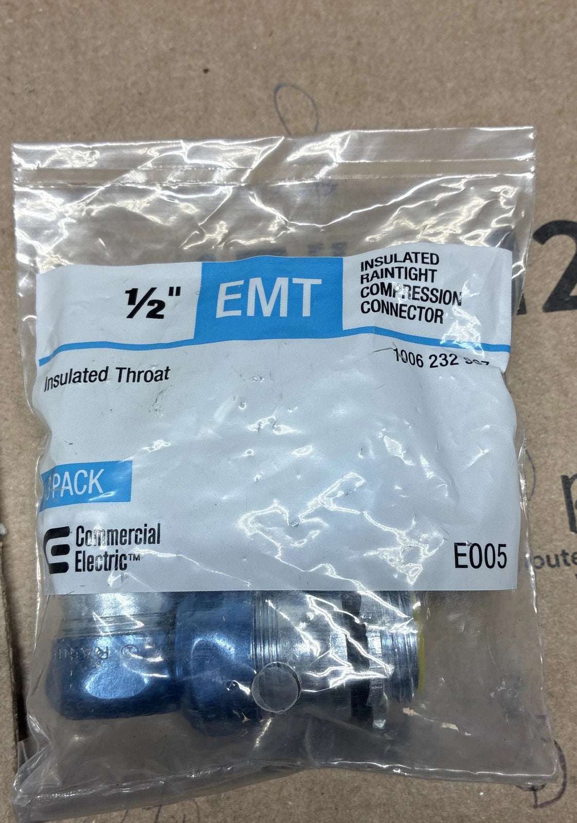 28-PACK (3 per pack) Halex EMT 1/2 In Raintight Insulated Compression Connector