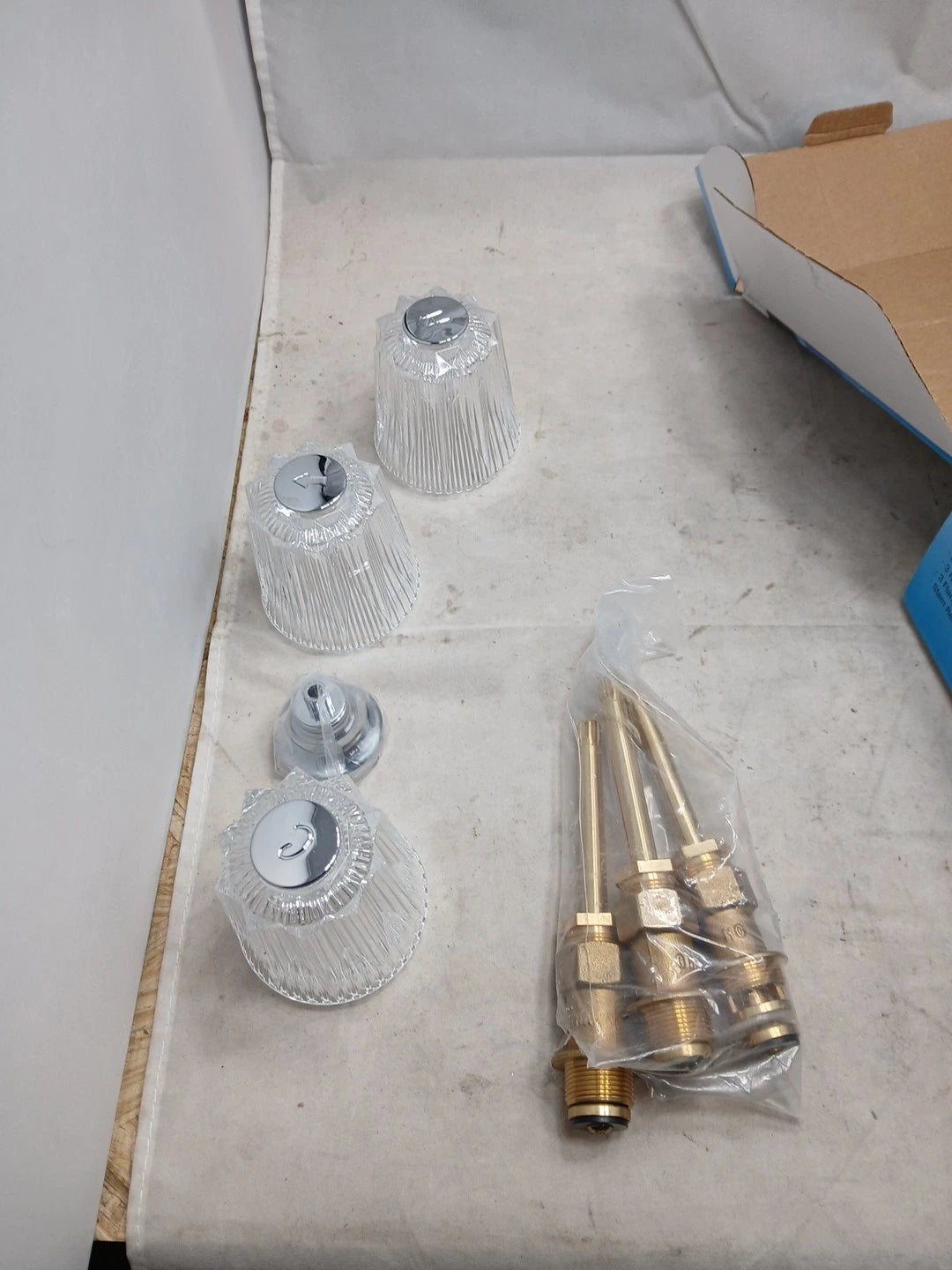 (1)Danco Tub/Shower 39630Remodeling Kit for Pfister Windsor NEW open BOX