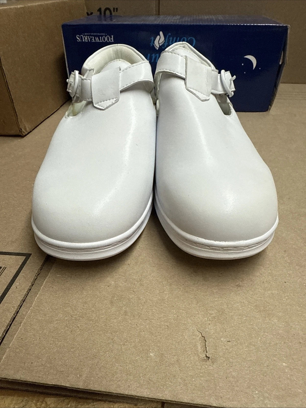 24 HOUR COMFORT Willa Women's Wide Width Leather Shoes size 8.5 nurse