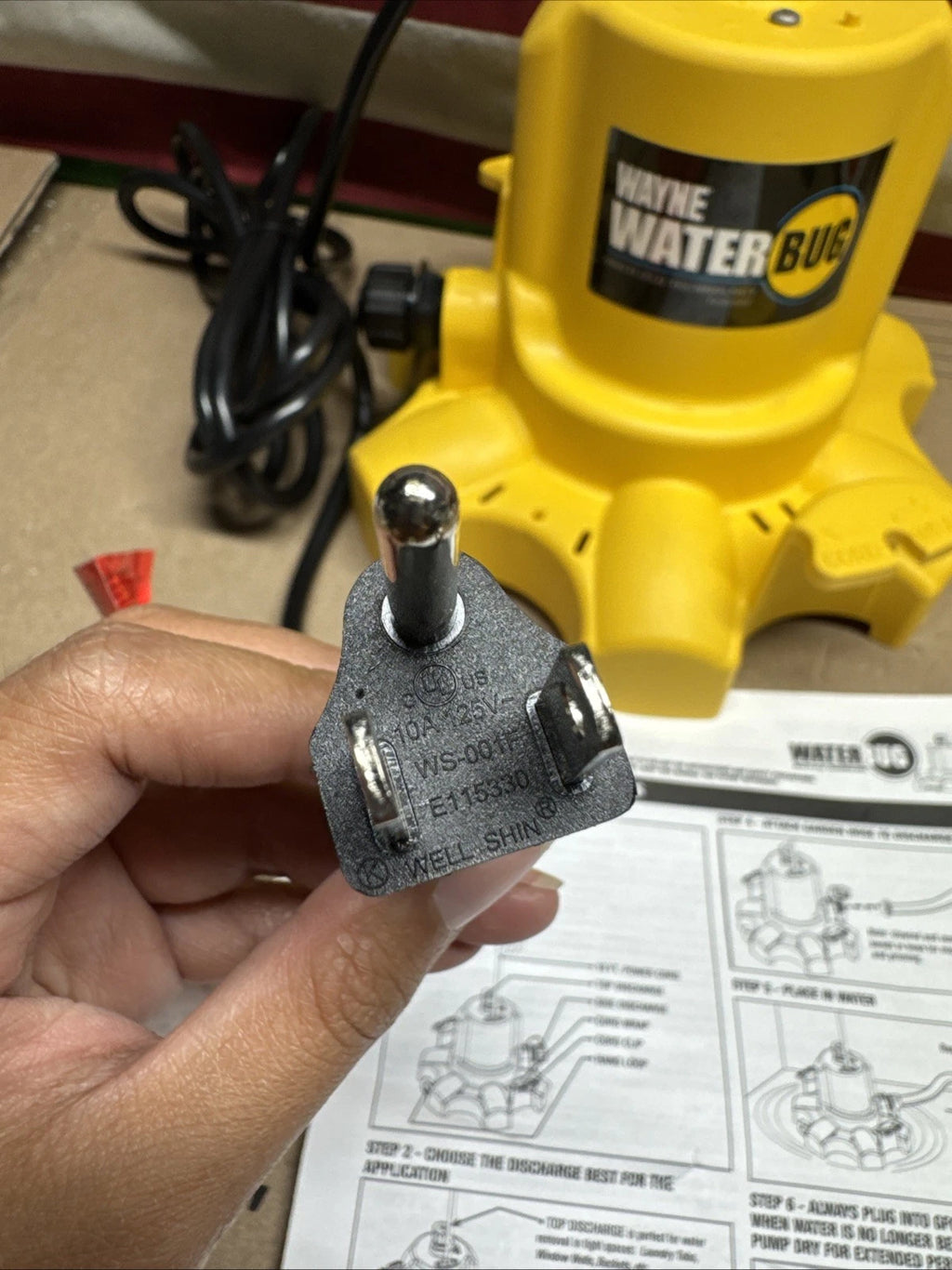 Wayne 1/6 HP WaterBUG Submersible Utility Pump with Multi-Flo Technology USED..