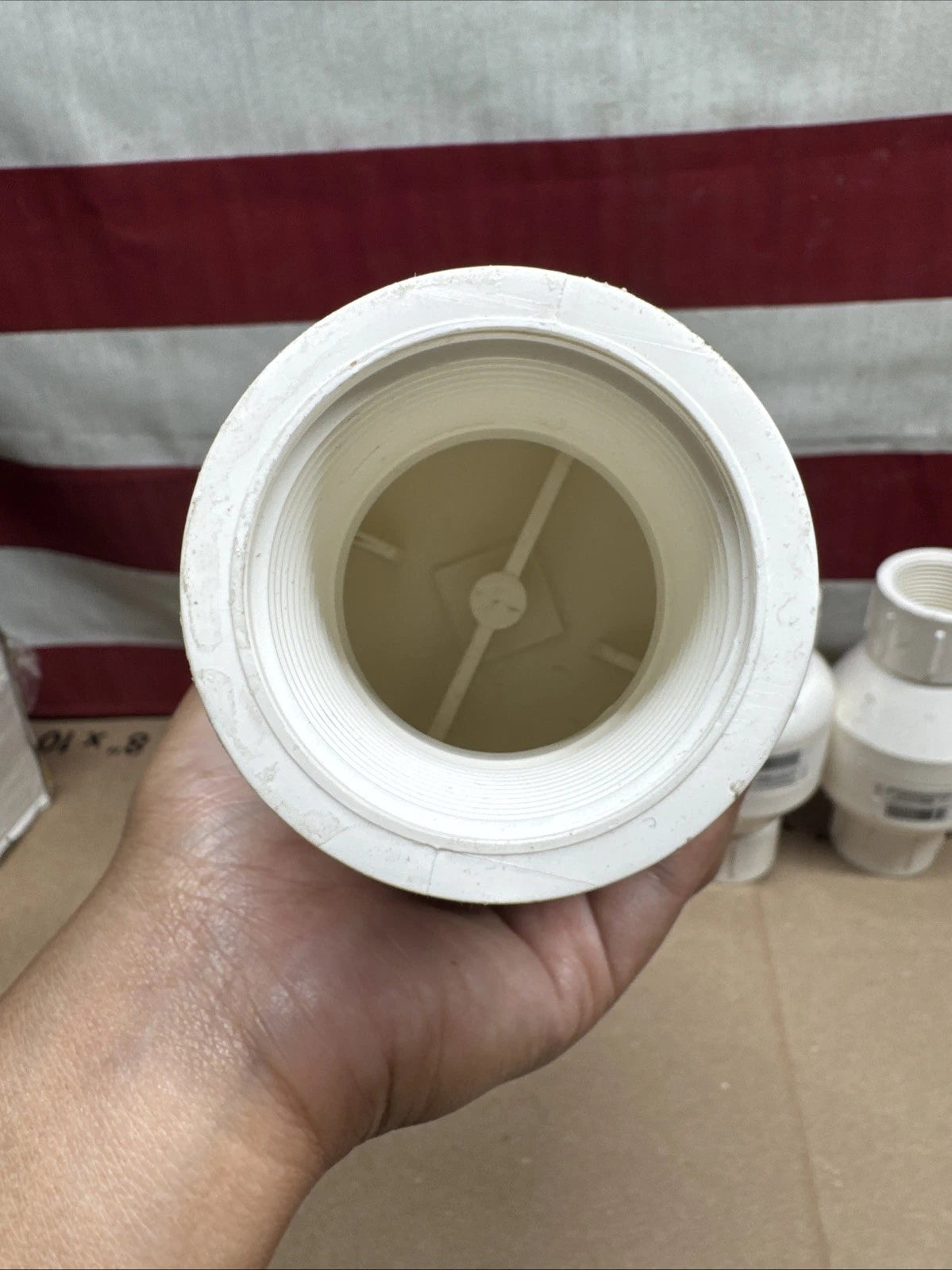 Lot Of 4 Check Valve PVC 1-1/4" 123122