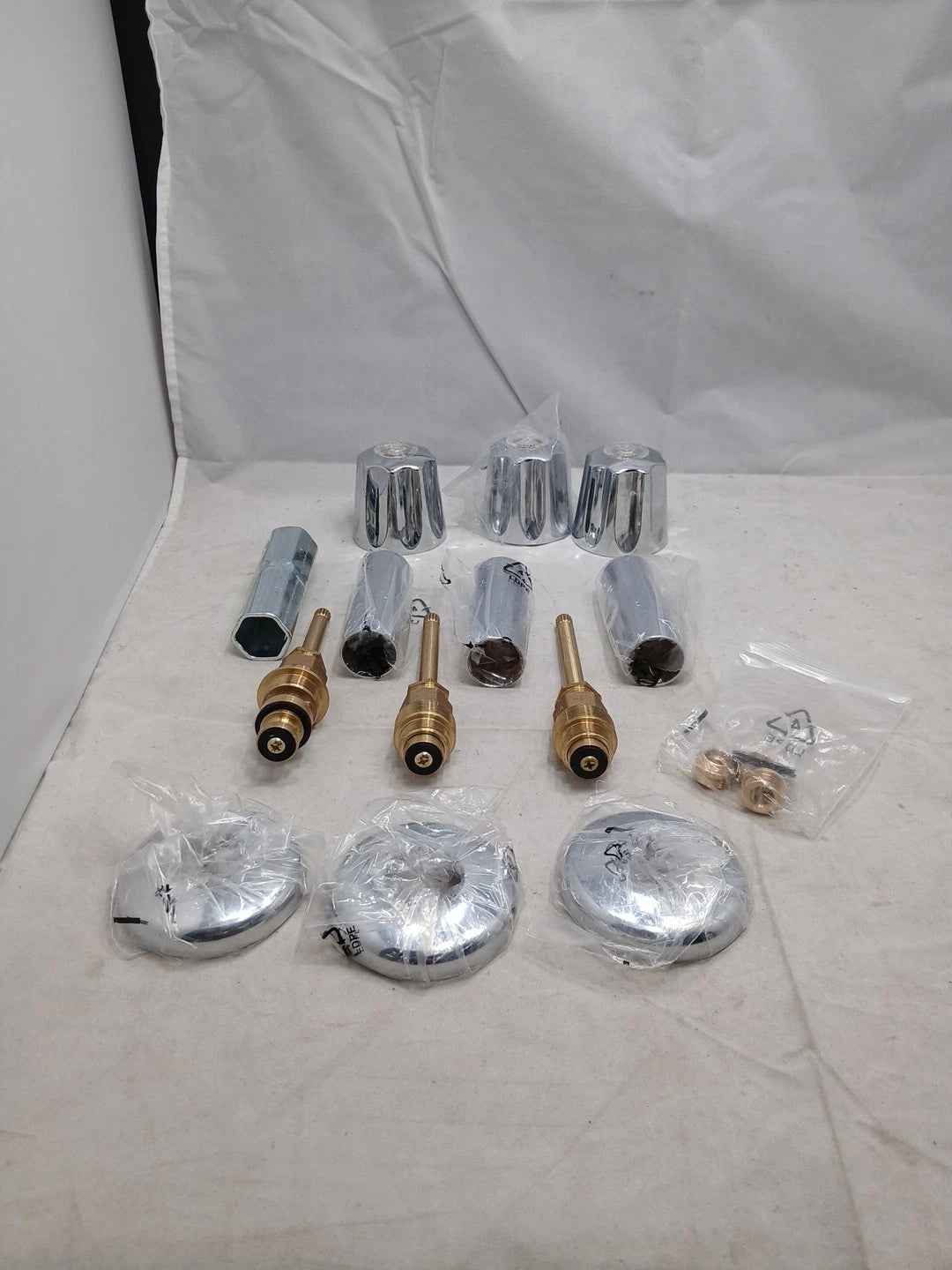 NEW OB Tub/Shower Remodeling Kit for Pfister Verve - CHROME - 39617 (ob)