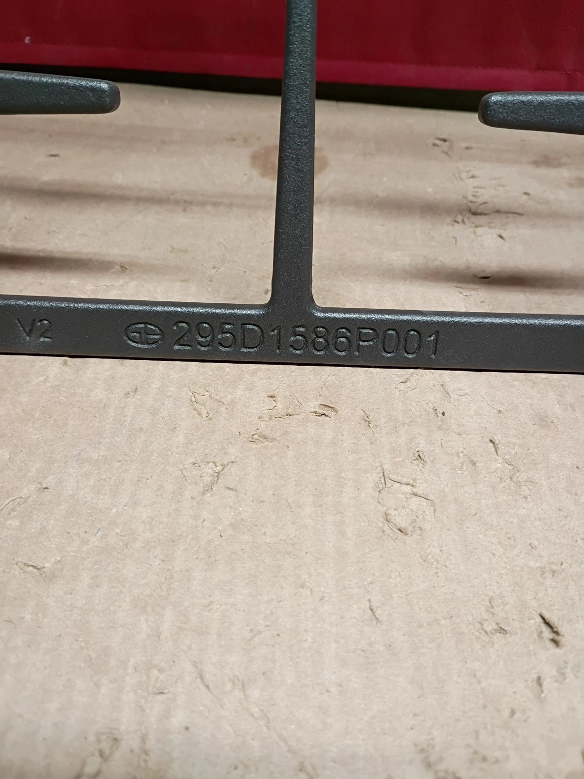 GE OEM 295D1586P001 GAS RANGE GRATE NEW OPEN BOX NOB