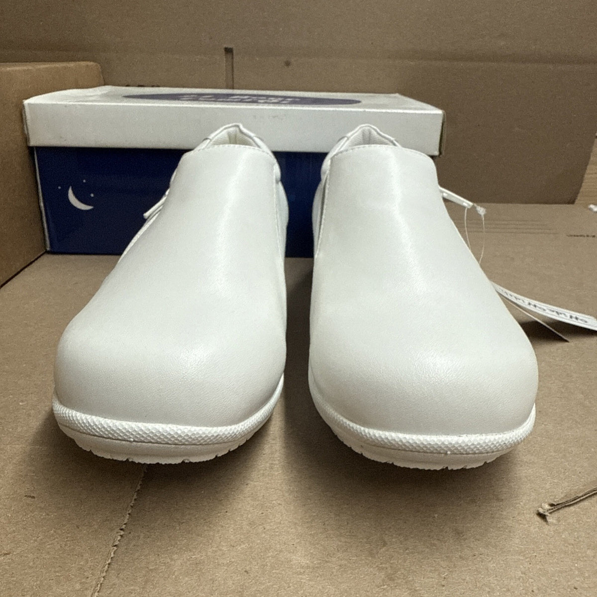 24 HOUR COMFORT Ester Women's 9 Wide Width Slip-On Leather Loafers Nurse