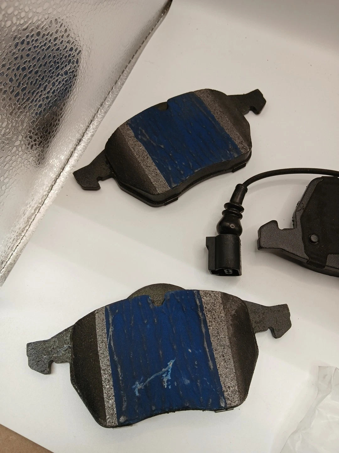Bendix SBM687 Premium Disc Brake Pad For 10-11 Beetle Beetle Cabrio Model OB