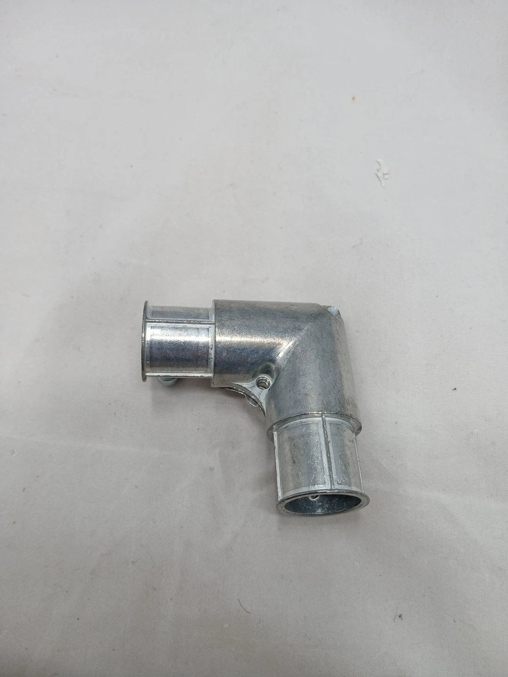 (10 pc lot) 90 Degree Inside Corner EMT Pull Elbow 1/2” Silver