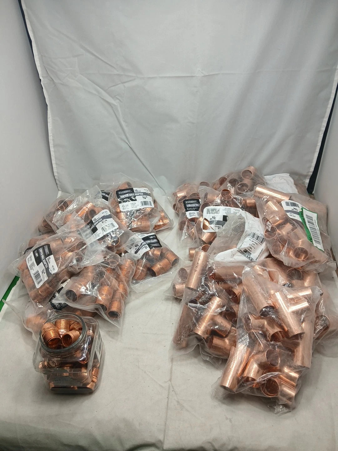 (1000) 3/4" and 1/2" COPPER SWEAT FITTINGS Tees, Adapters,elbows, Coupling, Etc