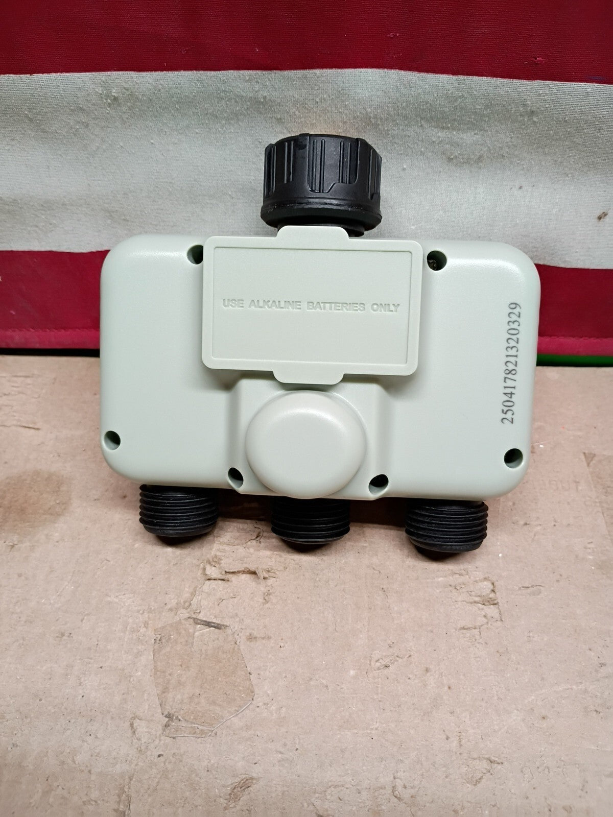 VEVOR Water Timer 3 Outlets, Hose Watering Sprinkler with 3 Independent, OB,
