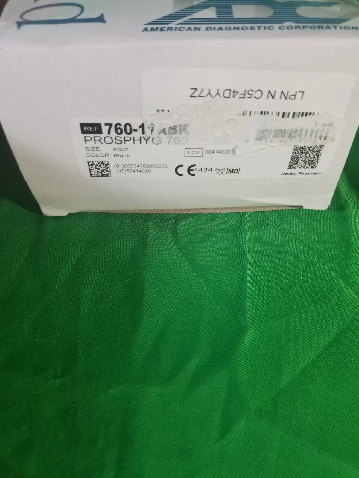 ADC Prosphyg 775 Aneroid Sphygmomanometer 775-11AN