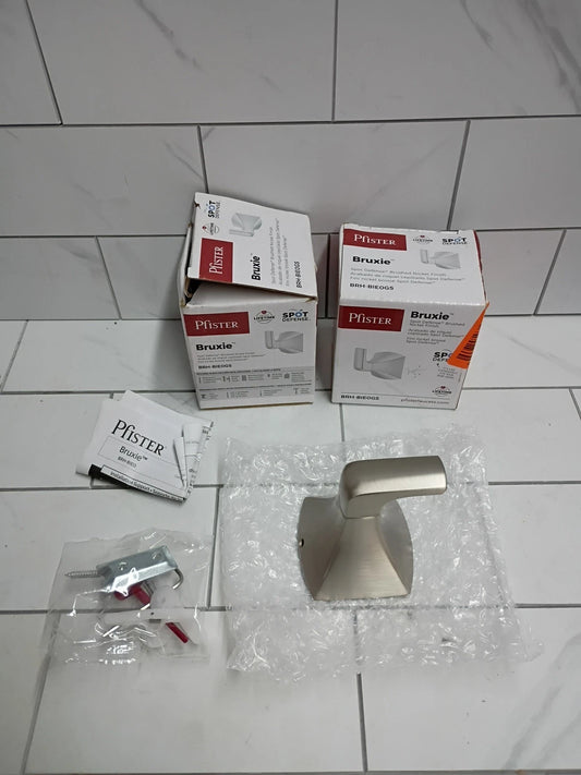 2pk Pfister Bruxie J-Hook Robe/Towel Hook in Spot Defense Brushed Nickel New OB