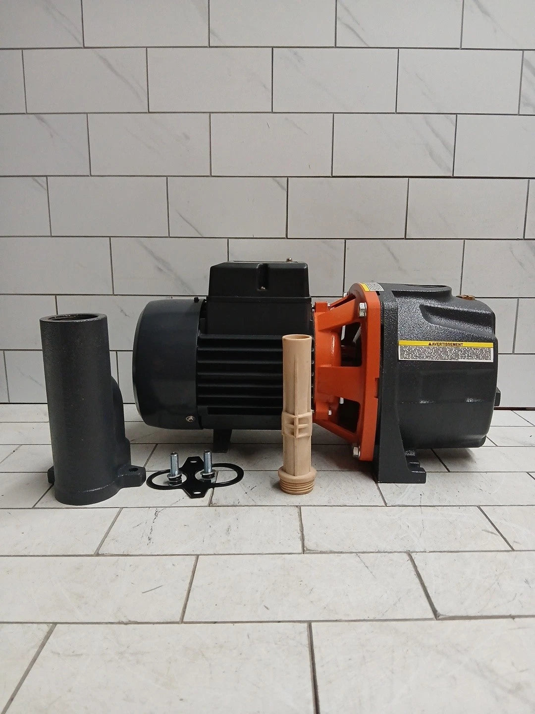 LEO UJm100-1. 1 HP Convertible Well Jet Pump New Open Box