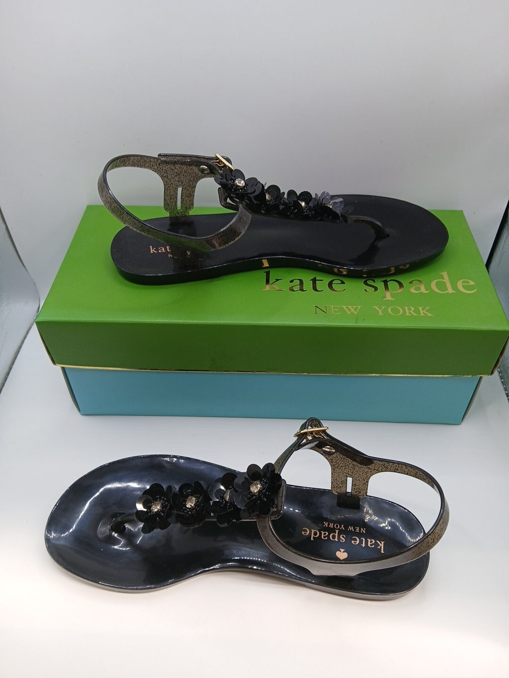Kate Spade Black Sandals Women Size 6 Thong Style With Flower Detail
