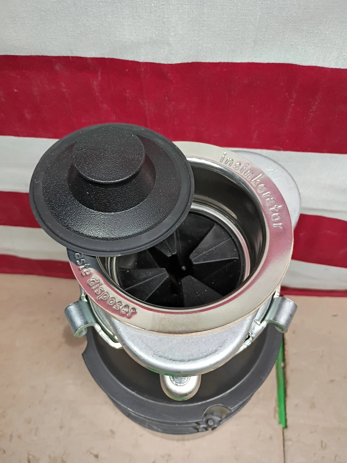 InSinkErator Badger 500, 1/2 HP Continuous Feed Kitchen Garbage Disposal, OB,