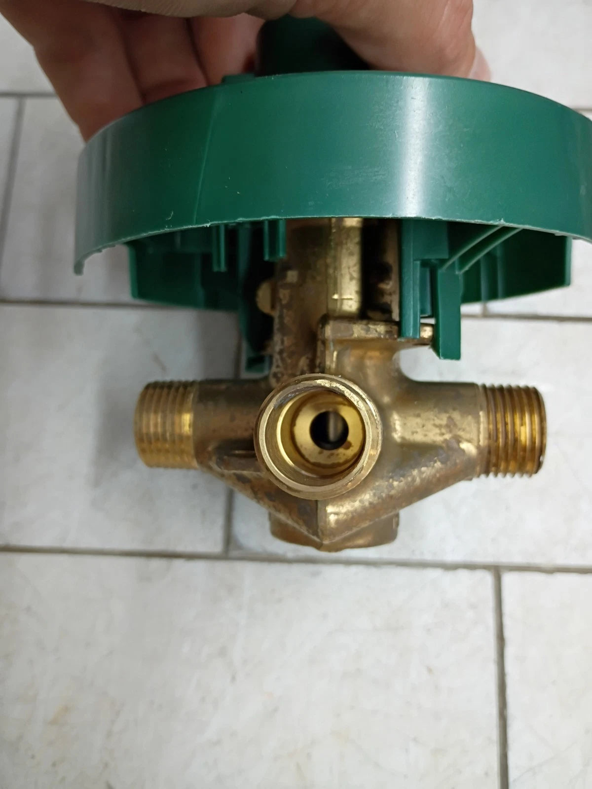 Moen 82510 1/2 Inch Posi-Temp Pressure Balanced Rough-In Tub/shower Valve. OB