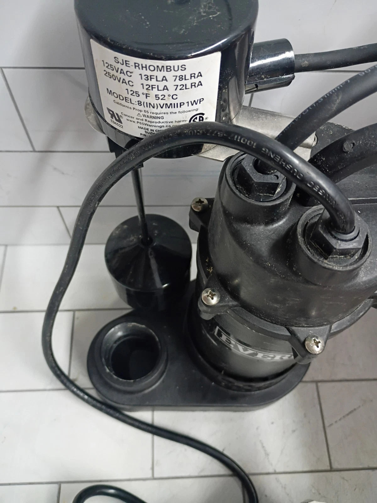 Everbilt HDSP25V 1/4 HP Aluminum Submersible Sump Pump Vertical Switch,, Used