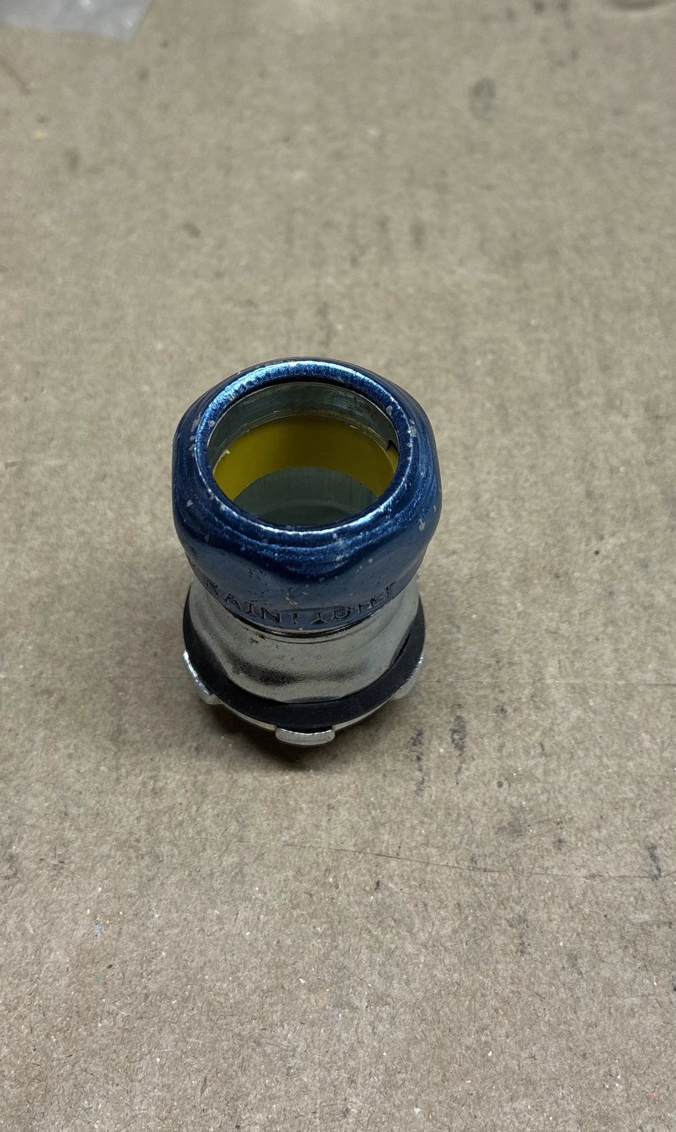 28-PACK (3 per pack) Halex EMT 1/2 In Raintight Insulated Compression Connector