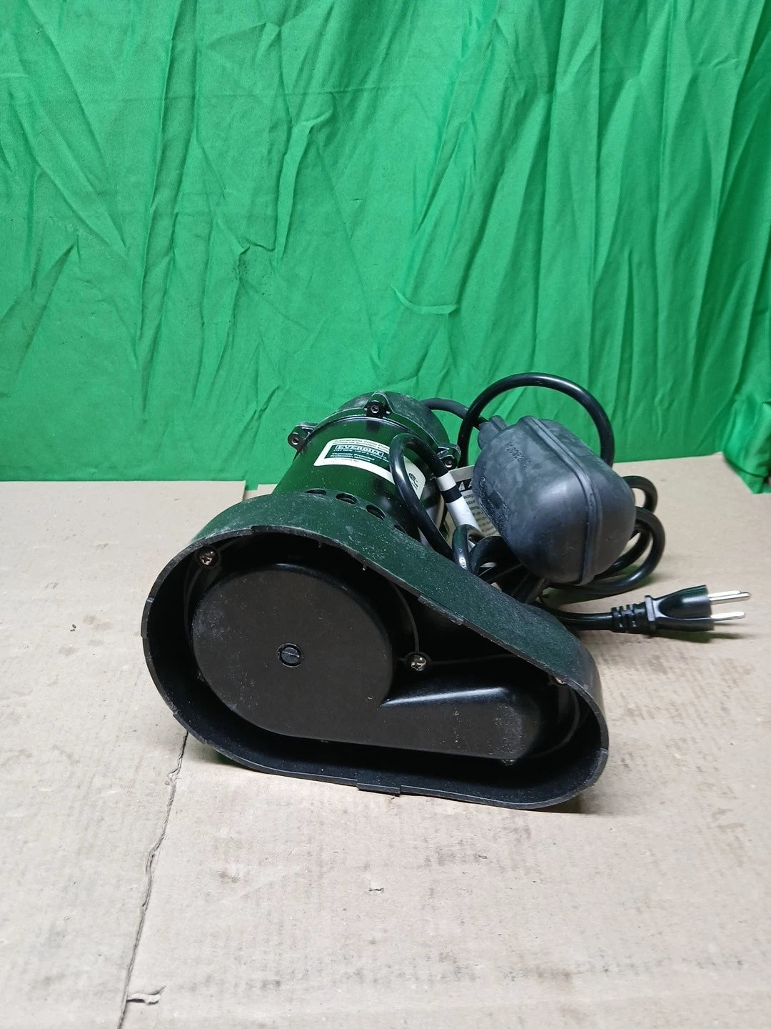Everbilt 1/3 HP Corrosion Resistant Aluminum Sump Pump w/ Tether Switch Used.