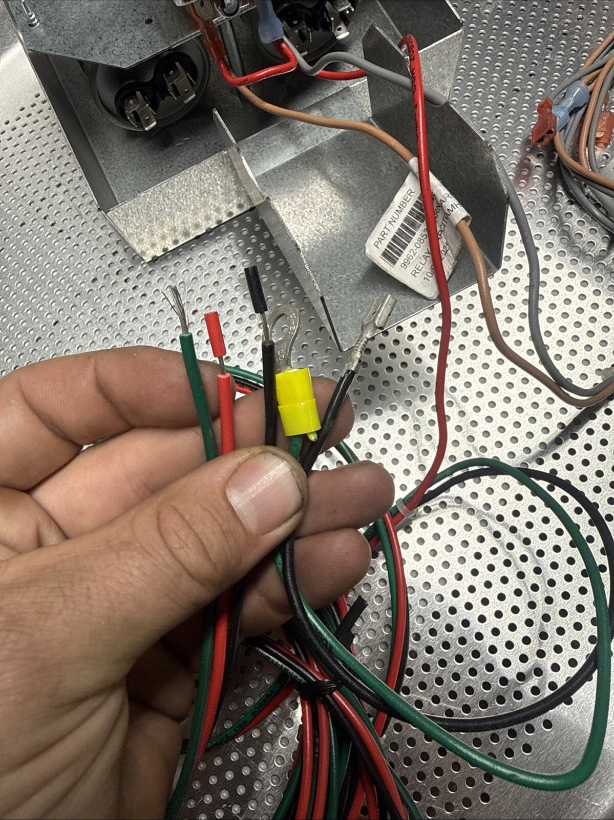 Carrier 9962-0855 -CAR OEM Integrated Relay, Harness and Dual Capacitor READ DES