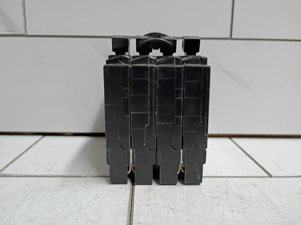 Siemens Q22040CT Quad Circuit Breaker 20A 1-Pole/40A 2-Pole/20A 1-Pole Open Box