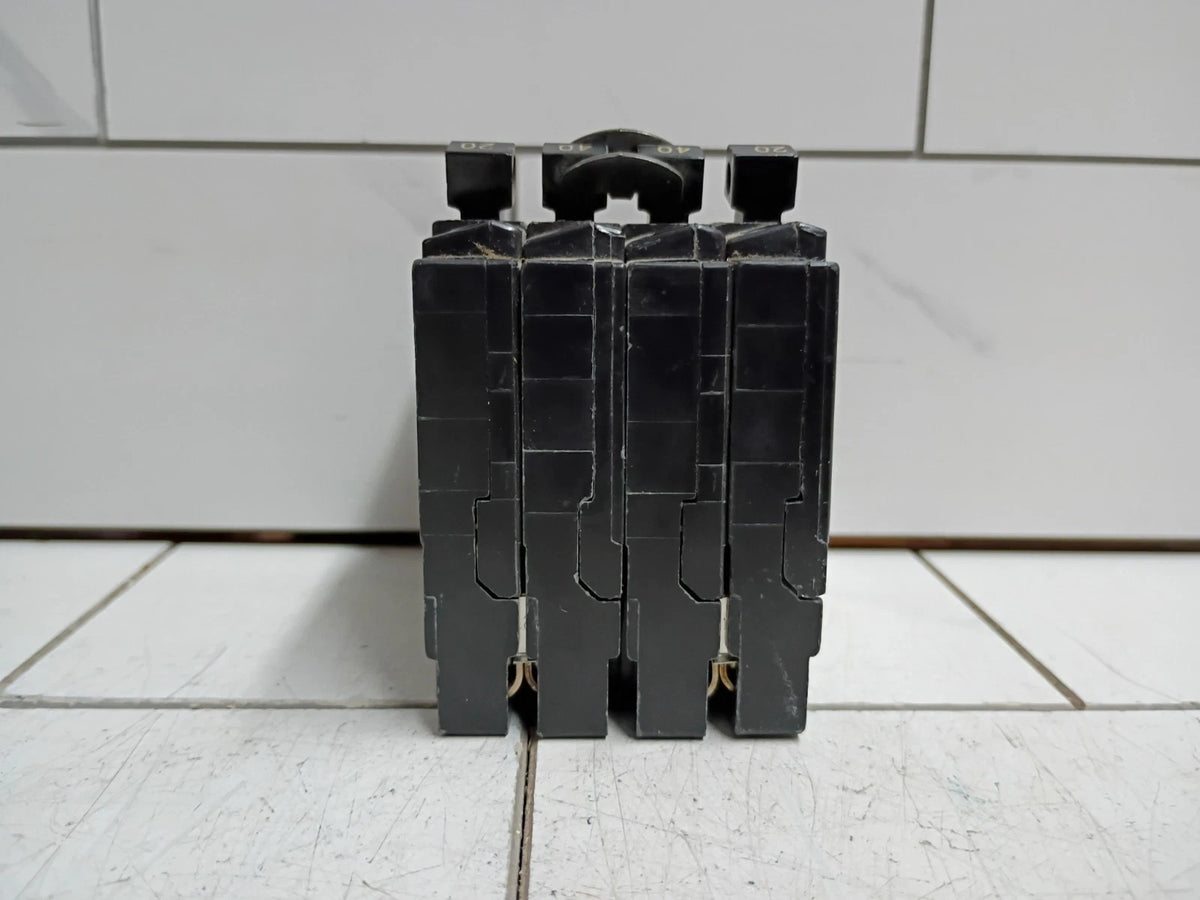 Siemens Q22040CT Quad Circuit Breaker 20A 1-Pole/40A 2-Pole/20A 1-Pole Open Box
