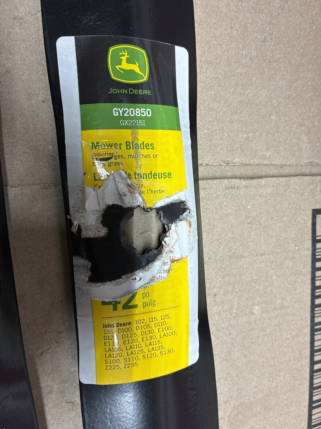 John Deere OEM GY20850 42 in. Mower Blade Set(2) OPEN BOX