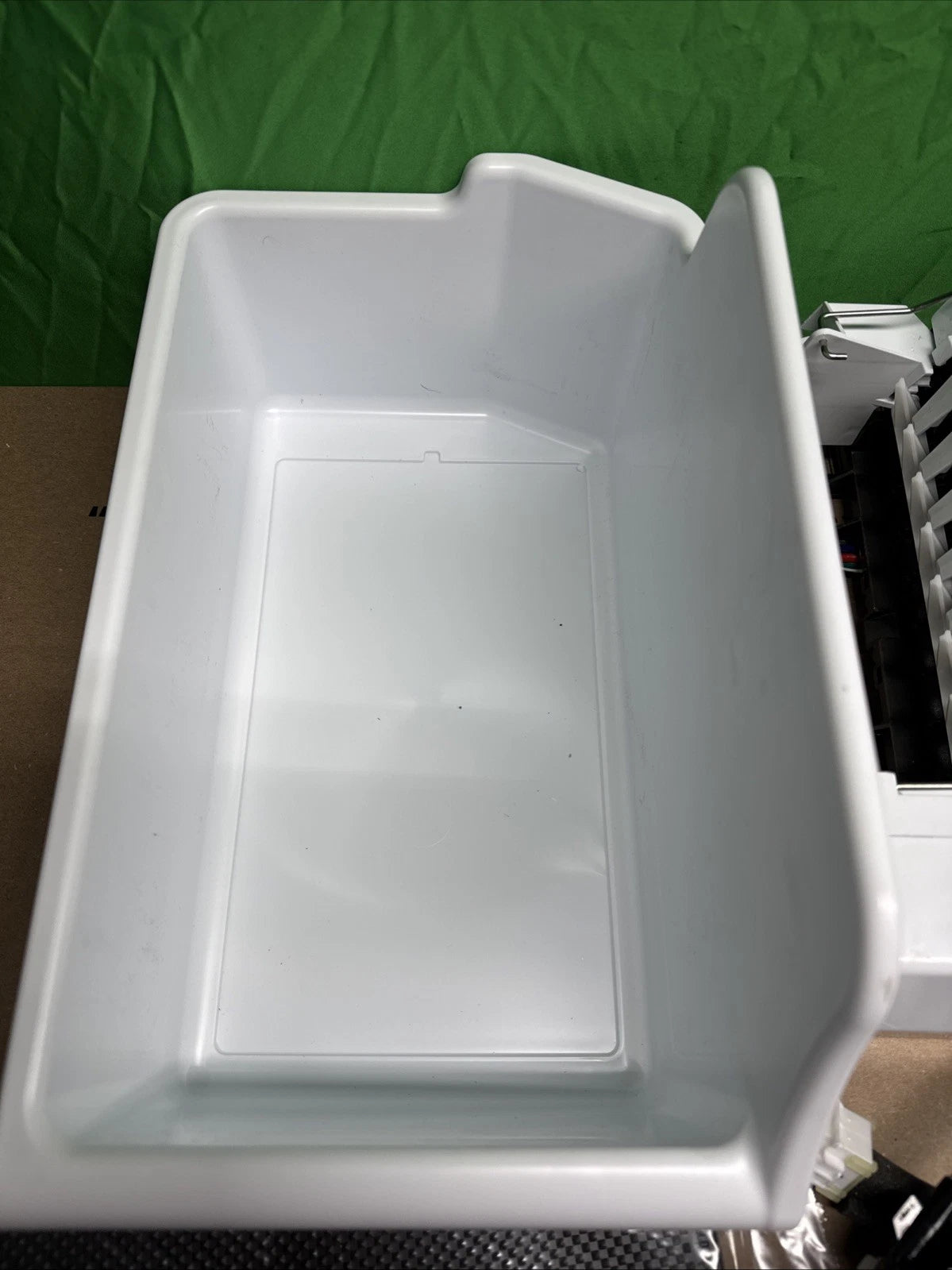 Ice Maker Assembly AEQ57518212 For LG LT18S1200S