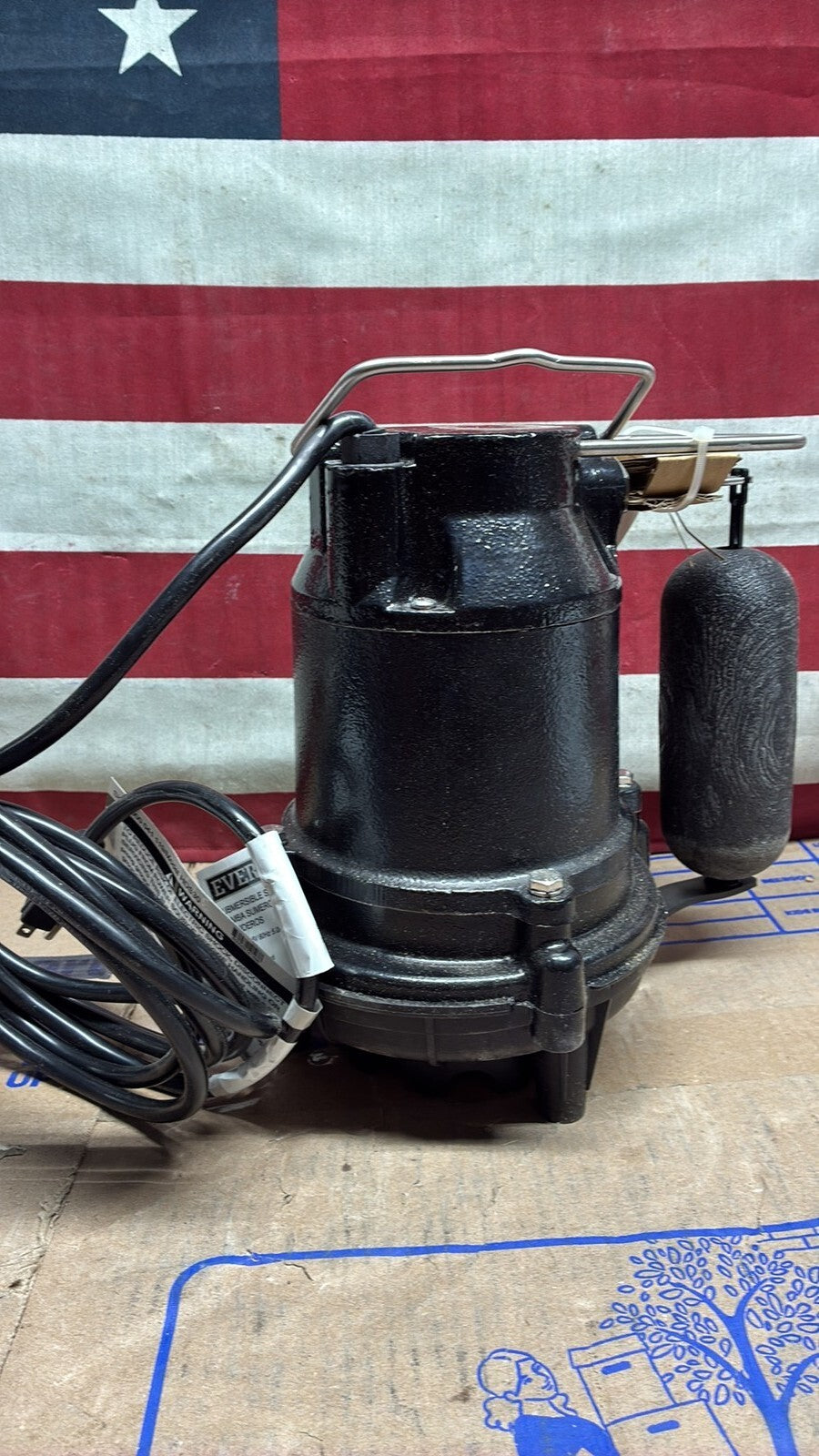 Everbilt HDS30 1/3 HP Cast Iron Submersible Sump Pump New Open Box