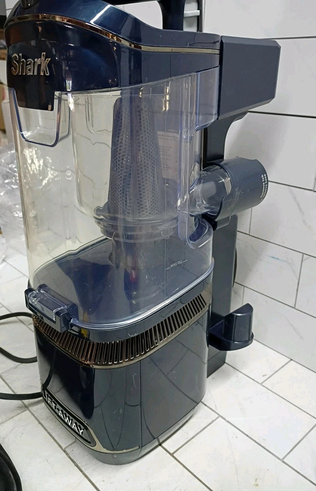 Shark Performance Lift-Away ADV Upright Vacuum UV850 66 **PARTS ONLY**