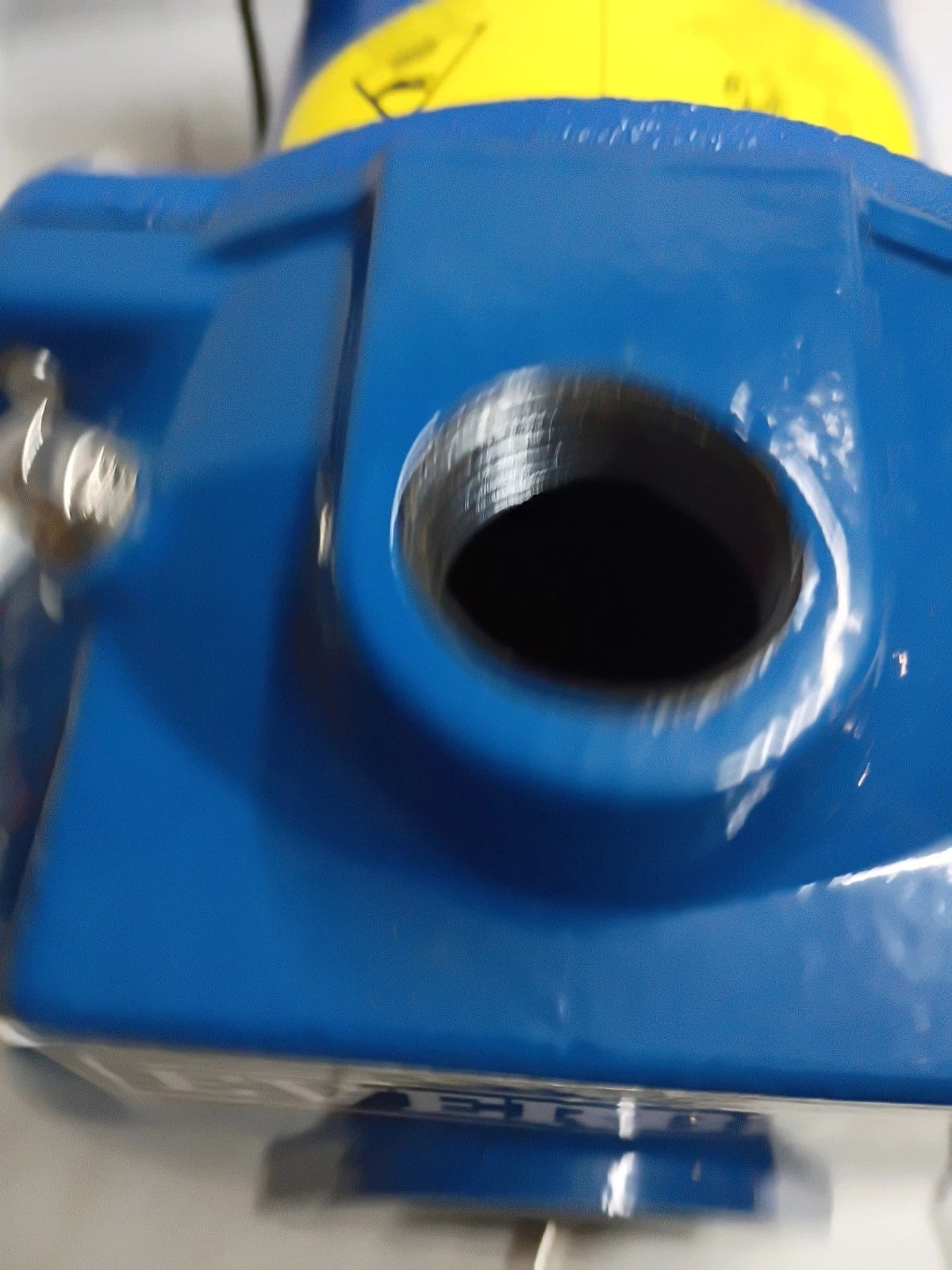Everbilt HDCWJ10 1 HP Professional Convertible Jet Pump. Open Box