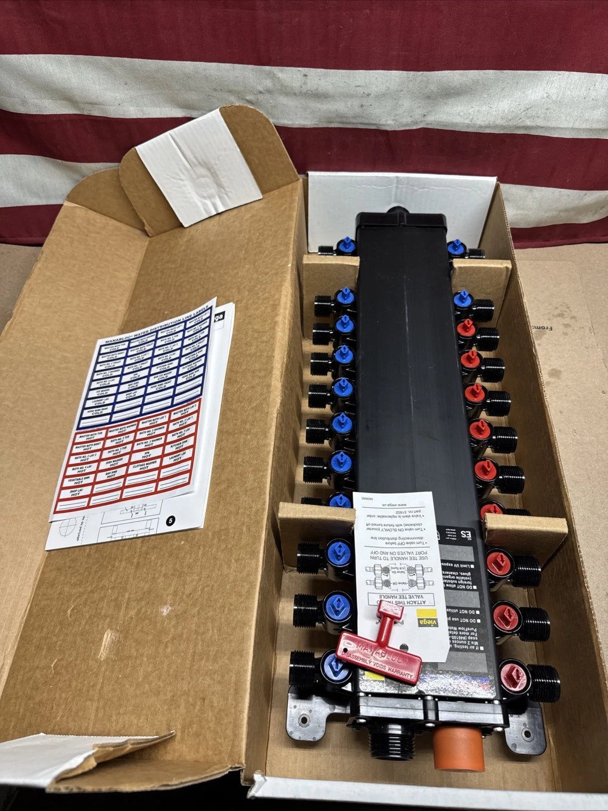 Viega Manabloc 1/2” Press x 36 Port Distribution Manifold 14 Hot V5040.6