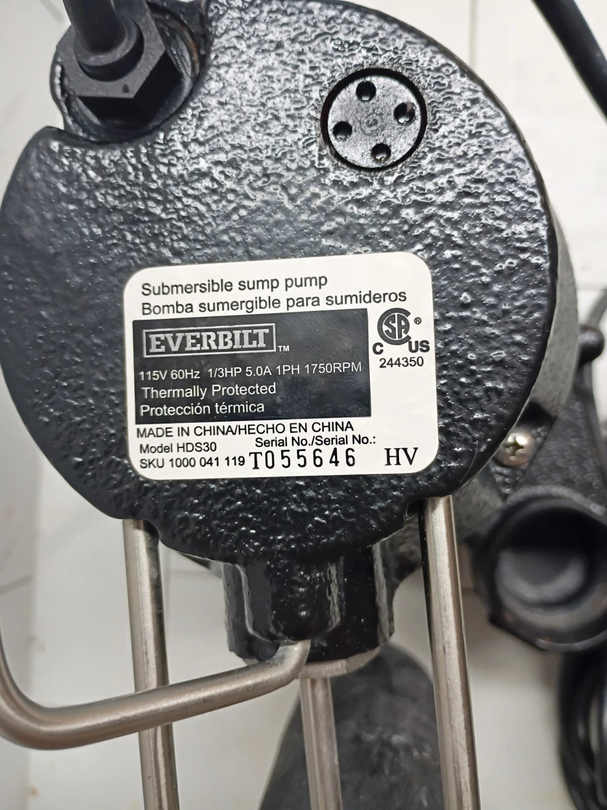 Everbilt 1000041119 1/3 HP Cast Iron Submersible Sump Pump Used.