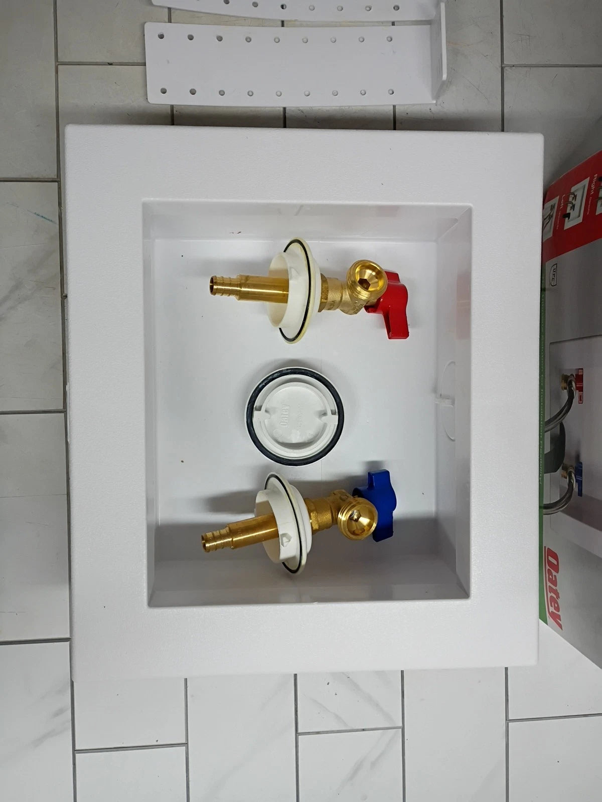 Oatey Quadtro Washing Machine Outlet Box pex crimp 1/4" Turn x 2" Hub 38528-OB