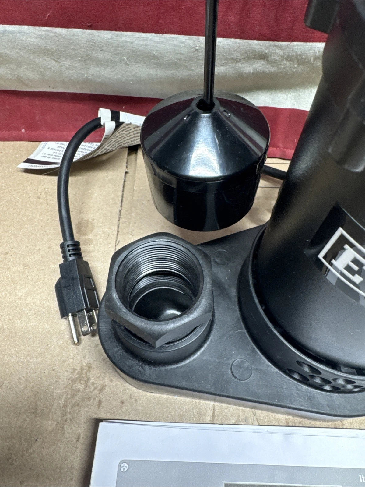 Everbilt HDSP25V 1/4 HP Aluminum Submersible Sump Pump Vertical Switch Open Box