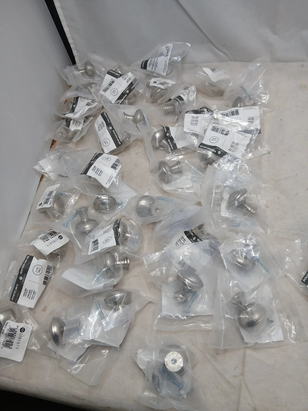 45-Pk Liberty P17477C-SN-C 1-1/4 Satin Nickel Capital Cabinet & Drawer Round New