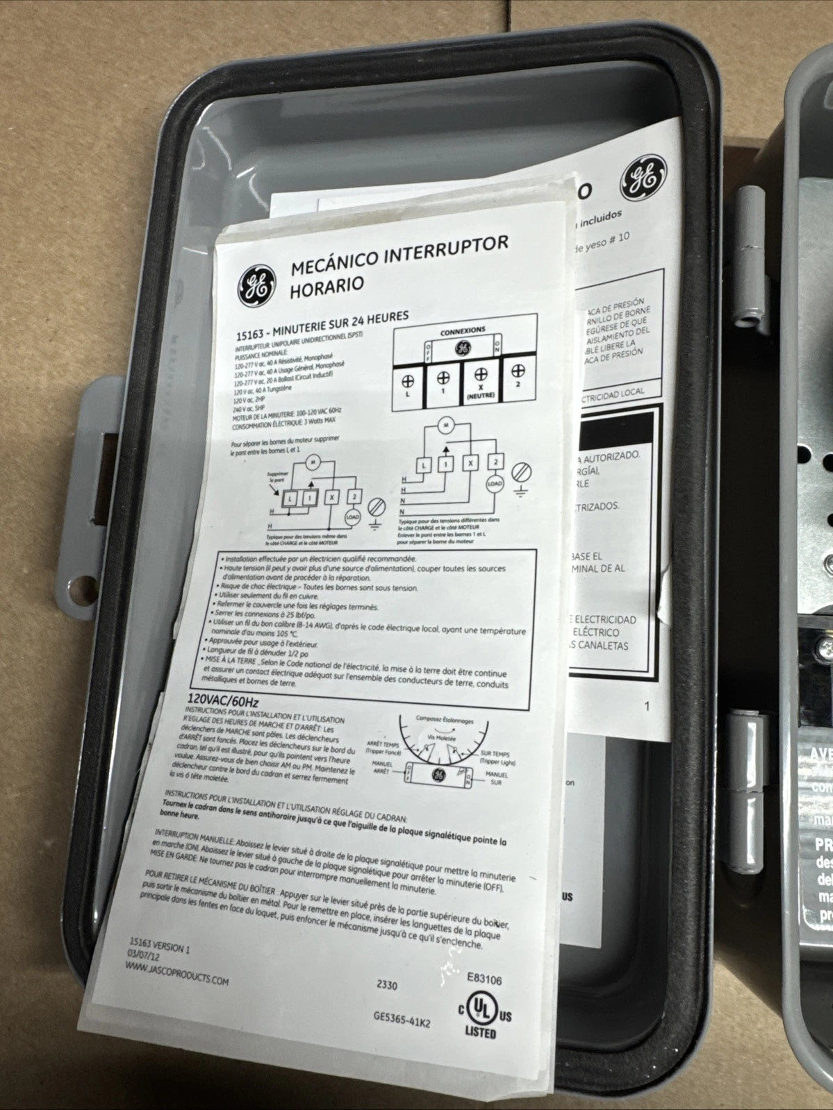 GE 24Hr Indoor Outdoor Mechanical Time Switch 40 Amp 120 Vac 5Hp Box Timer 15163