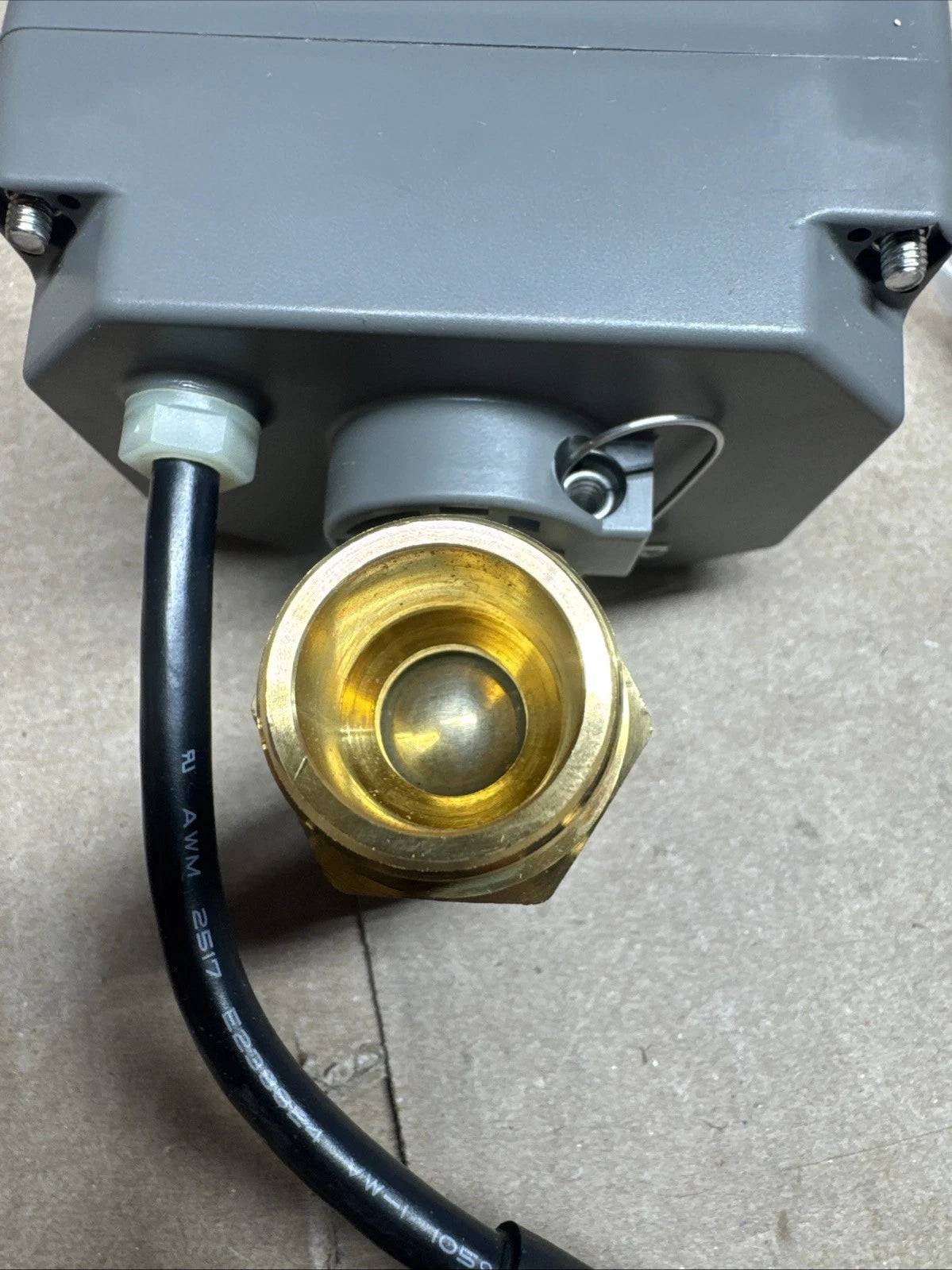 Rheem - AP19457A Leak Guard Water Heater Leak Detector Automatic Shut-Off Valve