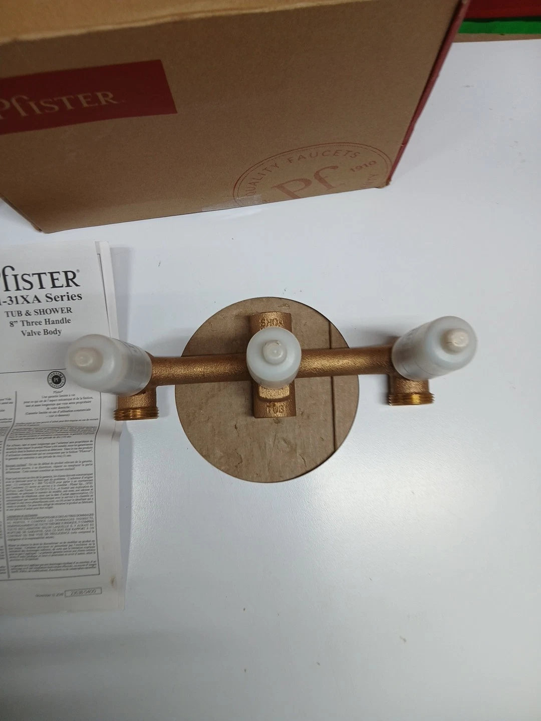 Pfister 01-31XA Fixed Brass 3-Handle Rough In Valve Body 8 in, NEW OB